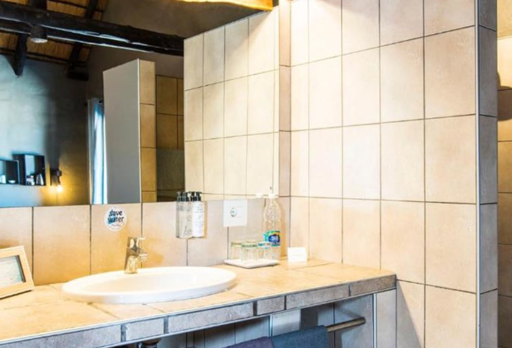 Ai Aiba The Rock Painting Lodge